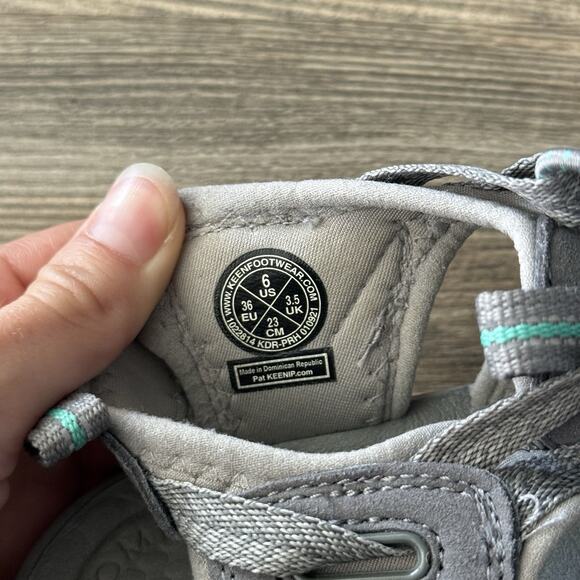 KEEN Whisper Women’s Gray Sandals Size 6 US / 36 EU Water Hiking Outdoor - Picture 5 of 9